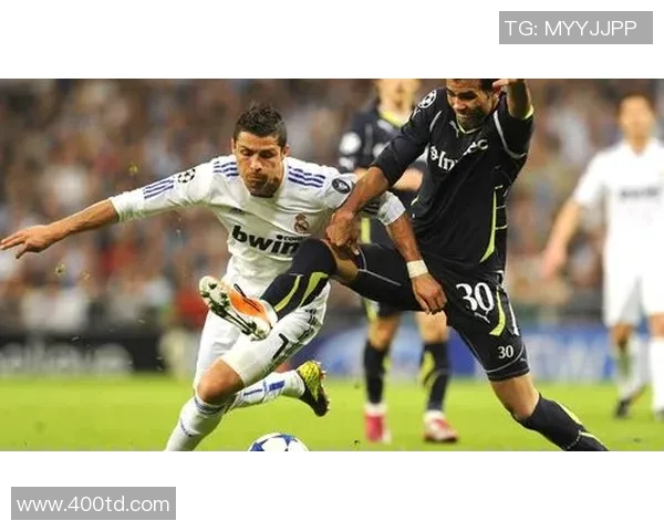 足球明星精彩视频广告合集展现球场魅力与品牌合作的完美结合